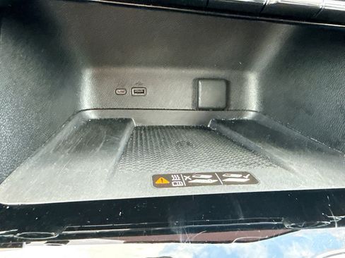 Used 2024 Chevrolet Traverse RS w/ LPO, Floor Liner Package FWD image 32