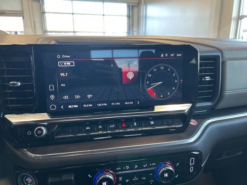 Used 2025 GMC Sierra 1500 SLT image 24