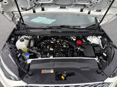 Used 2024 Ford Edge SEL w/ Convenience Package image 9