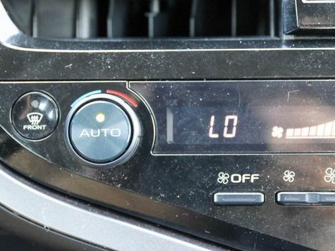 Used 2023 Toyota Camry SE image 21