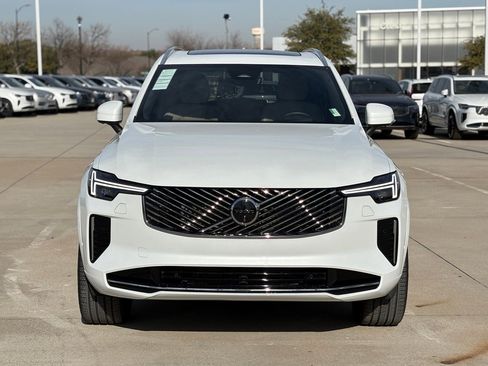 New 2026 Volvo XC90 B6 Ultra w/ Protection Package image 3