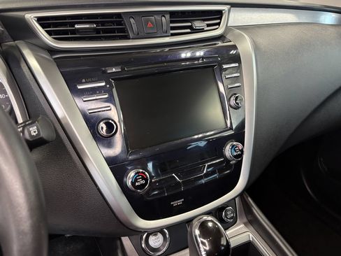 Used 2024 Nissan Murano SV AWD/4WD image 18