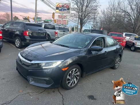 Used 2018 Honda Civic EX image 2
