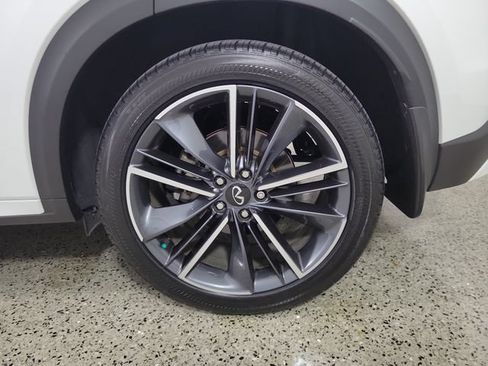 Certified 2025 INFINITI QX55 Luxe w/ Cargo Package AWD/4WD image 9