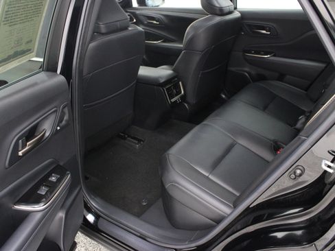 Used 2024 Toyota Crown Platinum AWD/4WD image 29