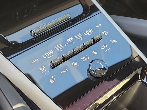 New 2026 Porsche Cayenne image 30