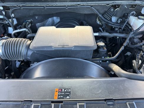 Used 2024 Chevrolet Silverado 2500 LT image 35