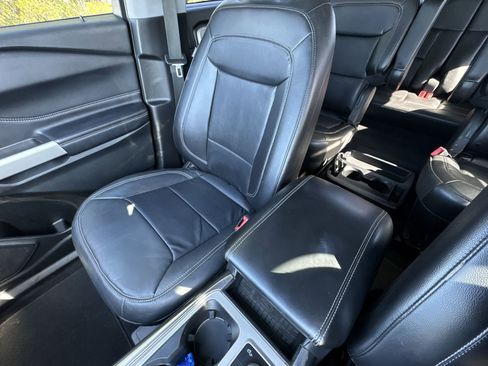 Used 2021 Ford Explorer Limited AWD/4WD image 21