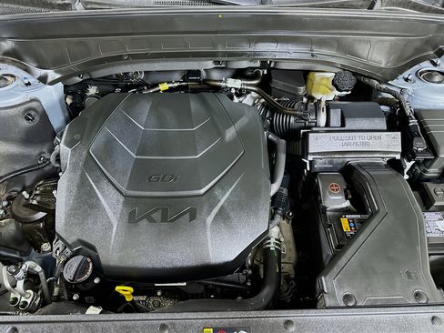 Used 2025 Kia Telluride S image 36