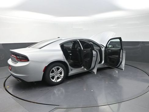 Used 2020 Dodge Charger SXT w/ Leather Interior Group RWD image 45
