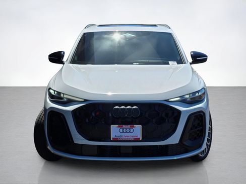 Used 2025 Audi SQ5 Premium Plus w/ Premium Plus Package AWD/4WD image 3