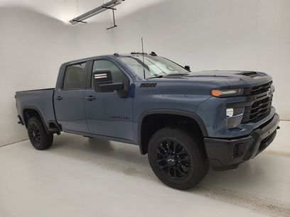Used 2025 Chevrolet Silverado 2500 Custom w/ Custom Value Package