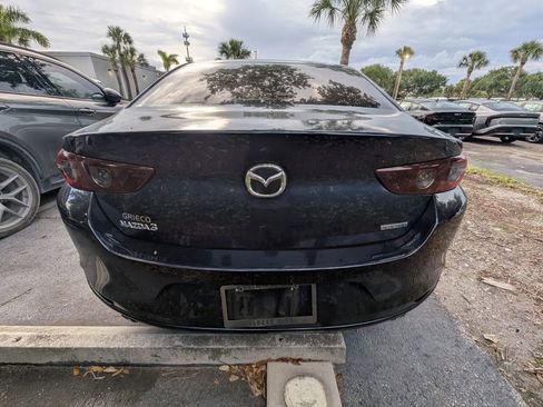 Used 2021 MAZDA MAZDA3 s FWD image 5