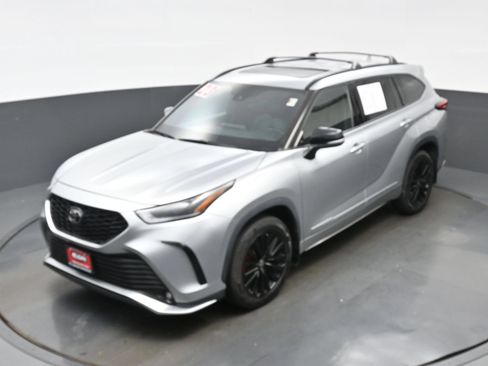 Used 2023 Toyota Highlander XSE AWD/4WD image 36