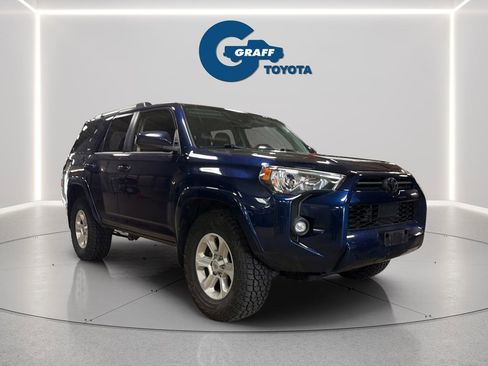 Used 2022 Toyota 4Runner SR5 RWD image 11