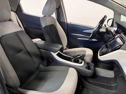 Used 2021 Chevrolet Bolt LT image 10