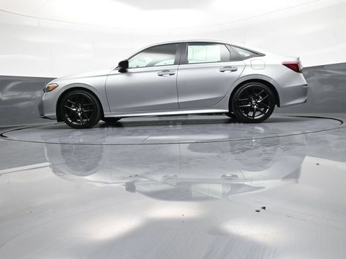 Certified 2025 Honda Civic Sport image 32