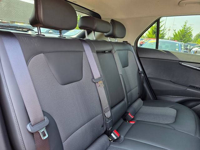Certified 2025 Kia Niro Wind w/ Wind Preserve Package FWD image 16