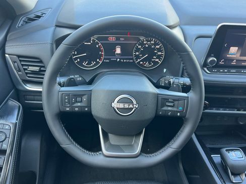 New 2026 Nissan Rogue SV FWD image 11