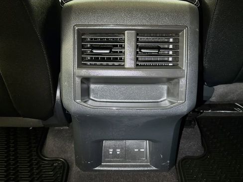 Used 2023 Volkswagen Atlas Cross Sport SEL R-Line AWD/4WD image 24