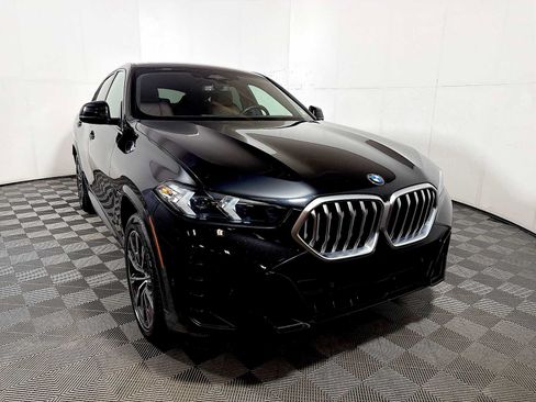 Used 2024 BMW X6 xDrive40i AWD/4WD image 2