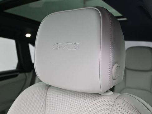 Certified 2023 Porsche Macan GTS image 20