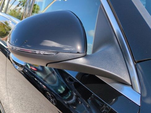 Used 2025 Mercedes-Benz C 300 Sedan image 12