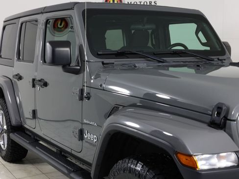 Used 2019 Jeep Wrangler Unlimited Sahara w/ Safety Group AWD/4WD image 38