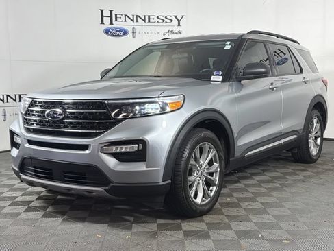 Certified 2023 Ford Explorer XLT w/ Equipment Group 202A RWD image 1