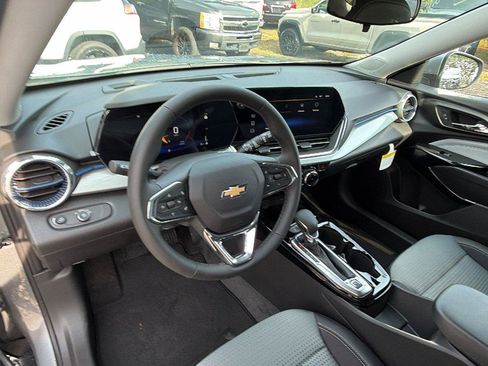 New 2026 Chevrolet Trax LT FWD image 22