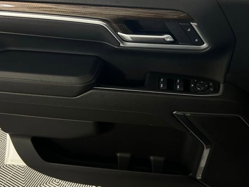 Used 2025 Chevrolet Silverado 1500 LT image 26