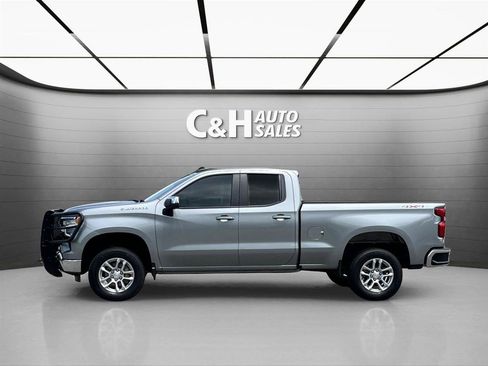 Used 2023 Chevrolet Silverado 1500 LT AWD/4WD image 11