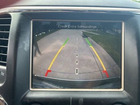 Used 2014 Jeep Grand Cherokee Overland AWD/4WD image 16