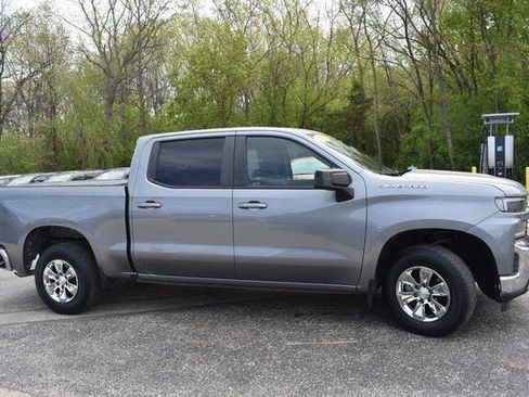 Used 2021 Chevrolet Silverado 1500 LT AWD/4WD image 9