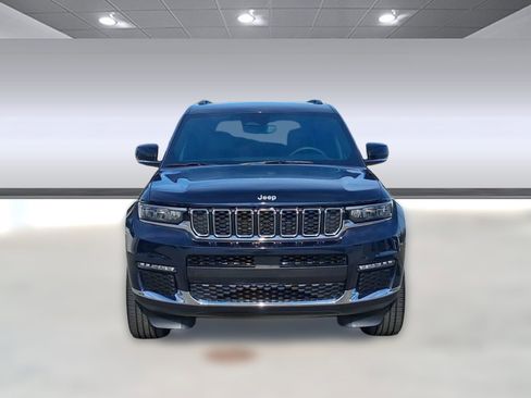 Used 2024 Jeep Grand Cherokee L Limited image 5