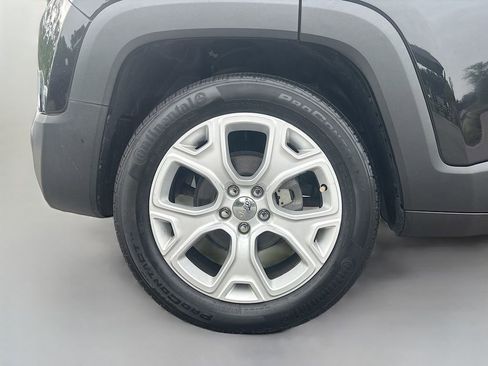 Used 2018 Jeep Renegade Limited FWD image 13