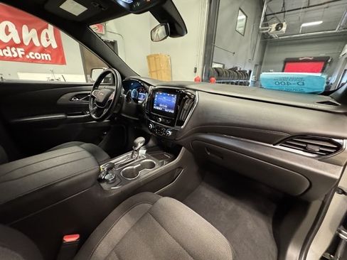 Used 2023 Chevrolet Traverse LT AWD/4WD image 14