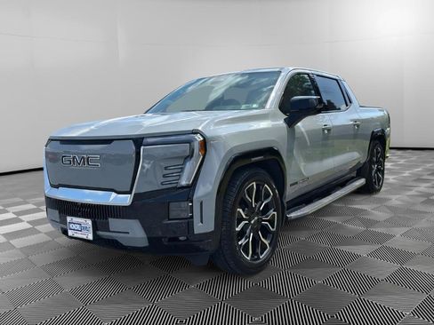 Used 2025 GMC Sierra EV Denali AWD/4WD image 2