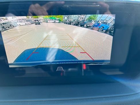 Used 2025 Buick Encore GX Preferred AWD/4WD image 13