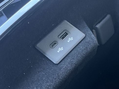 Used 2025 Cadillac Escalade Sport Platinum image 54