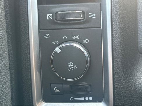 Used 2016 RAM 1500 Big Horn AWD/4WD image 16