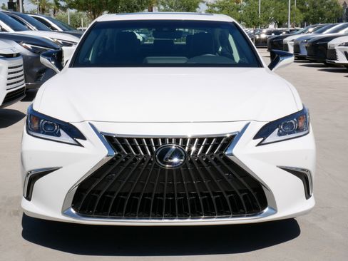 Certified 2025 Lexus ES 300h w/ Premium Package FWD image 19