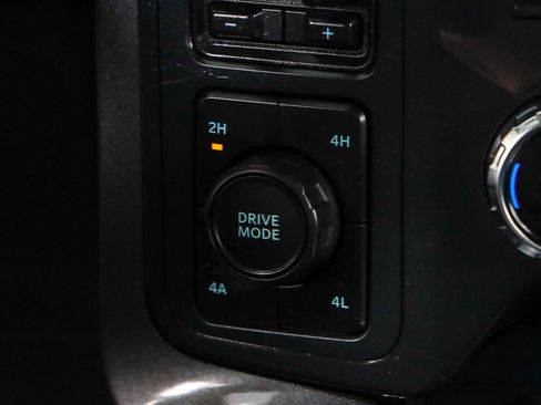 Used 2022 Ford F150 Lariat w/ Equipment Group 502A High image 23