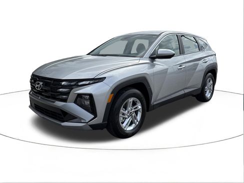 New 2026 Hyundai Tucson SE image 7