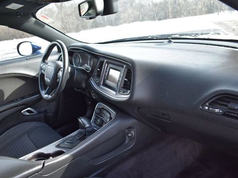 Used 2016 Dodge Challenger SXT image 26