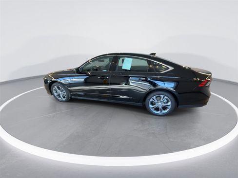 Used 2024 Honda Accord EX image 5