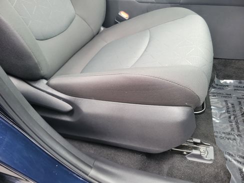 Certified 2025 Toyota RAV4 XLE image 33