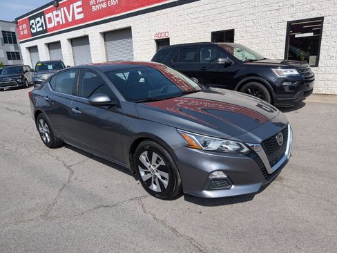 Used 2020 Nissan Altima 2.5 S FWD image 1