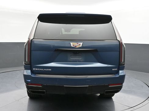 Used 2025 Cadillac Escalade ESV Sport Platinum image 7