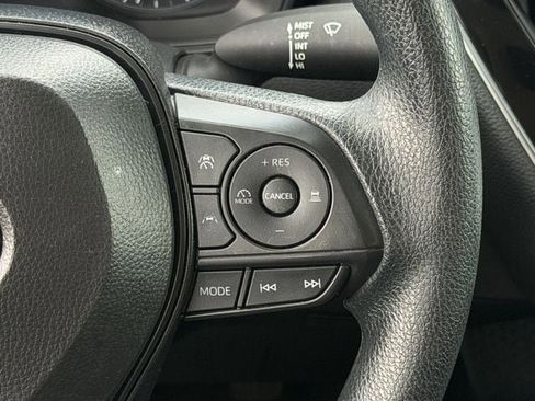 Certified 2025 Toyota Corolla LE FWD image 15
